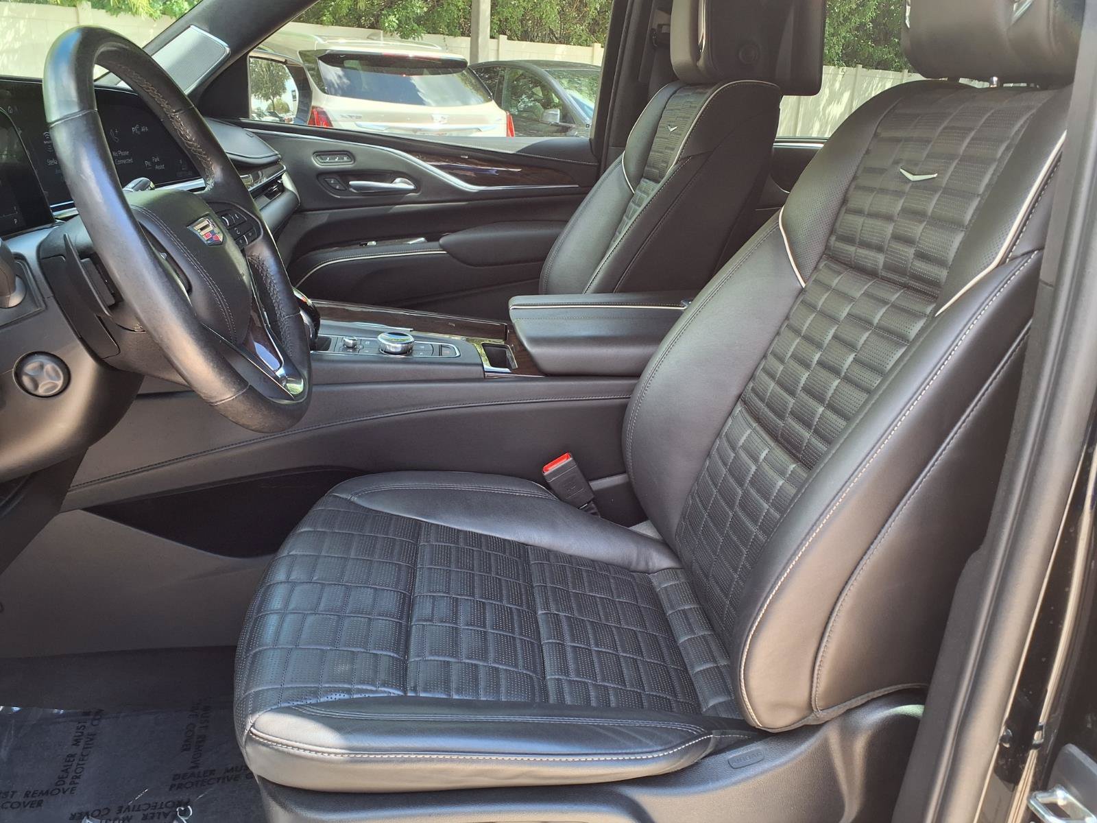 Certified 2023 Cadillac Escalade Sport Platinum w/ LPO, ONYX Package AWD/4WD image 28