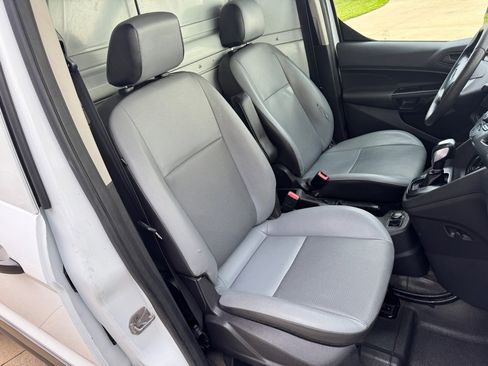 Used 2015 Ford Transit Connect XL image 16
