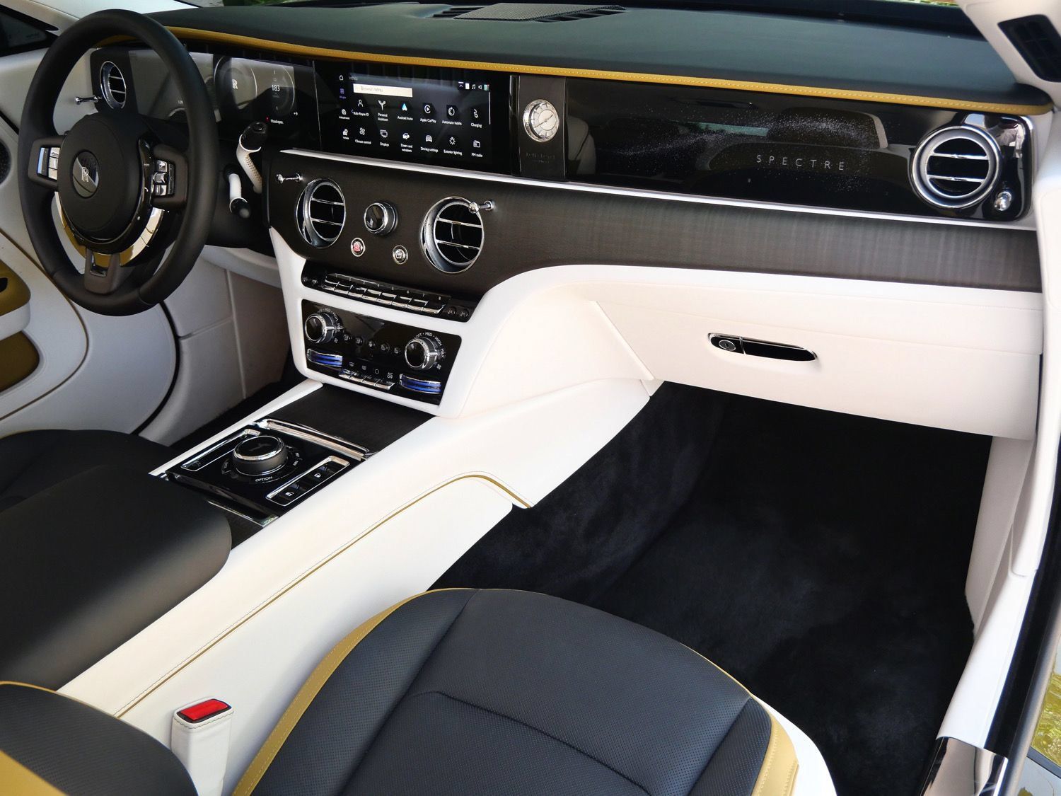 Used 2024 Rolls-Royce Spectre w/ Spectre Launch Package AWD/4WD image 18