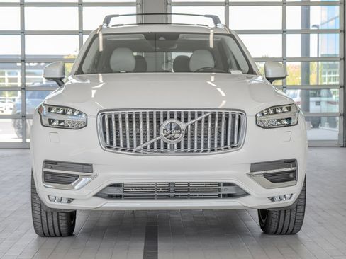 Used 2022 Volvo XC90 T6 Inscription w/ Advanced Package AWD/4WD image 11