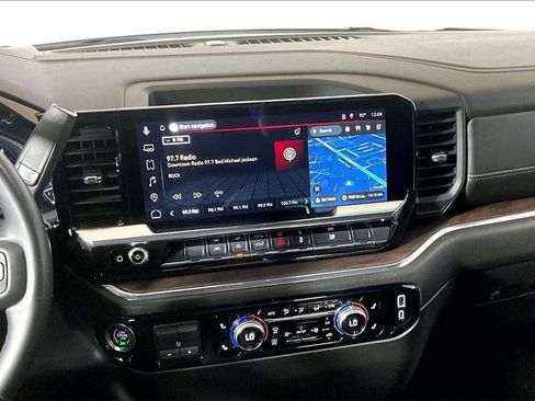 Used 2025 GMC Sierra 1500 SLT image 5