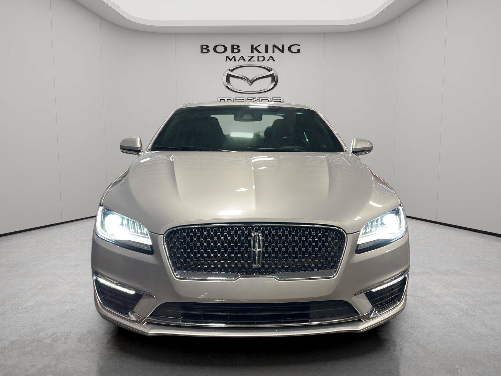 Used 2018 Lincoln MKZ Reserve w/ Magnetic Appearance Package AWD/4WD image 8