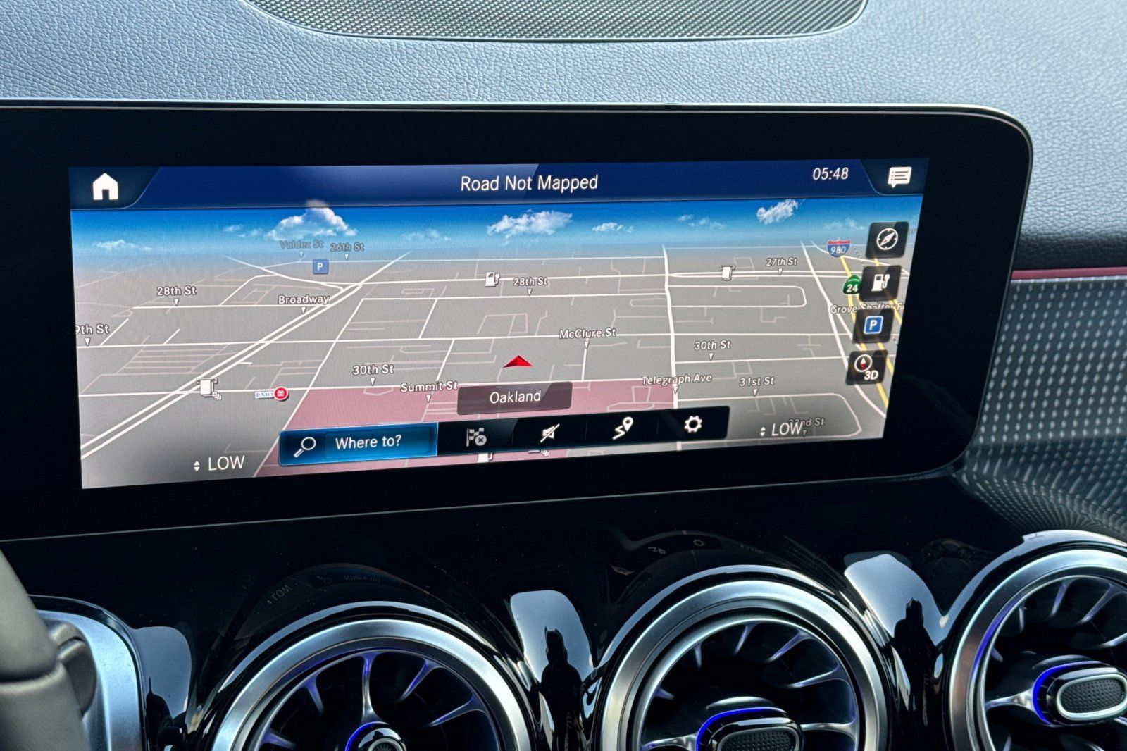 Certified 2023 Mercedes-Benz EQB 300 4MATIC image 24