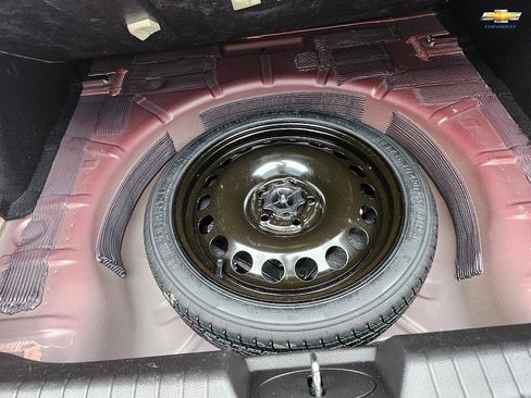 Used 2016 Chevrolet Cruze LT image 30