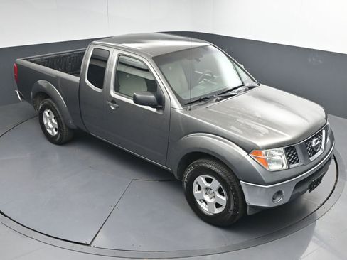 Used 2007 Nissan Frontier SE w/ SE Value Truck Pkg RWD image 25
