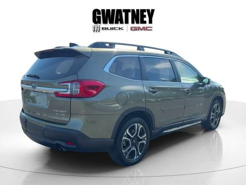 Used 2023 Subaru Ascent Limited w/ Technology Package AWD/4WD image 3