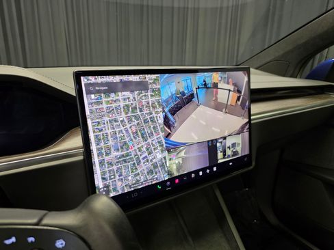 Used 2022 Tesla Model X AWD/4WD image 24