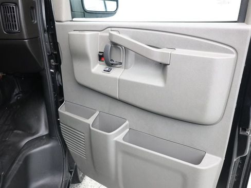 Used 2024 Chevrolet Express 3500 LS RWD image 24
