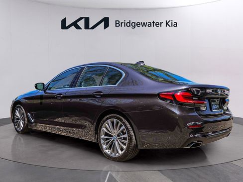 Used 2023 BMW 540i xDrive w/ Premium Package AWD/4WD image 4