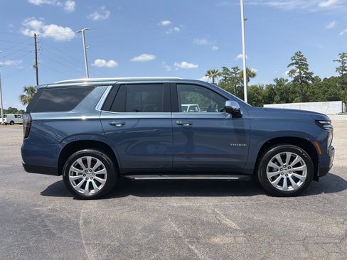 Used 2025 Chevrolet Tahoe Premier RWD image 13