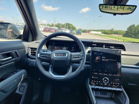 New 2026 GMC Terrain AT4 w/ Convenience Package III image 11