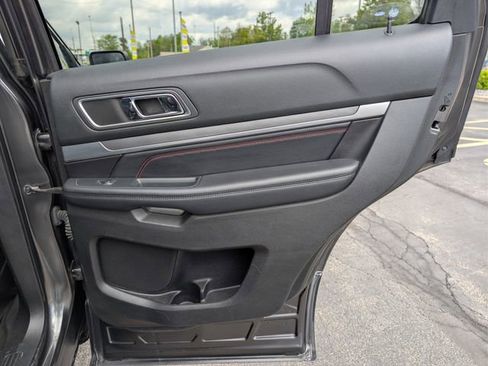 Used 2017 Ford Explorer Sport AWD/4WD image 18