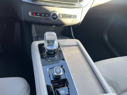 New 2026 Volvo XC90 B6 Plus image 31