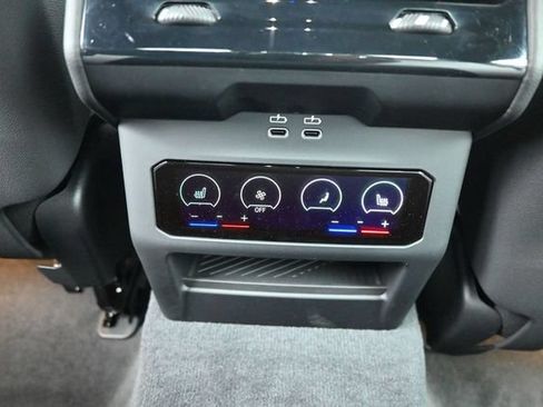 New 2027 BMW M5 w/ Carbon Package AWD/4WD image 17