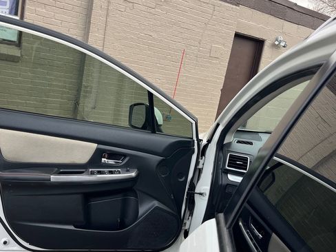 Used 2016 Subaru Crosstrek 2.0i Premium w/ Moonroof Package image 10