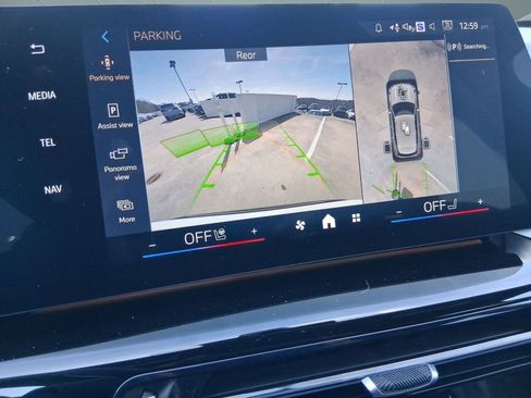 Used 2025 BMW X1 xDrive28i w/ Premium Package image 22