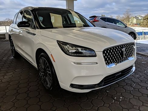 Used 2020 Lincoln Corsair Reserve w/ Appearance Package image 3