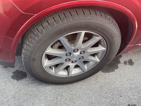 Used 2017 Buick Enclave Leather image 5