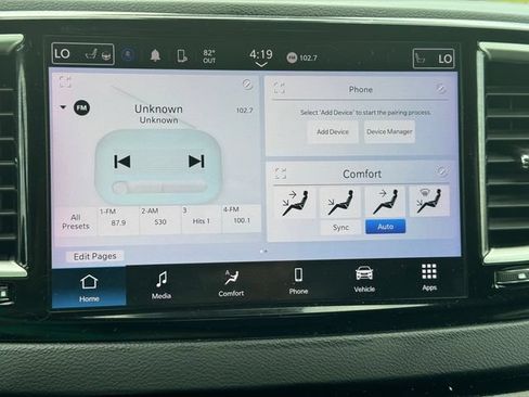Certified 2024 Chrysler Pacifica Touring-L FWD image 29