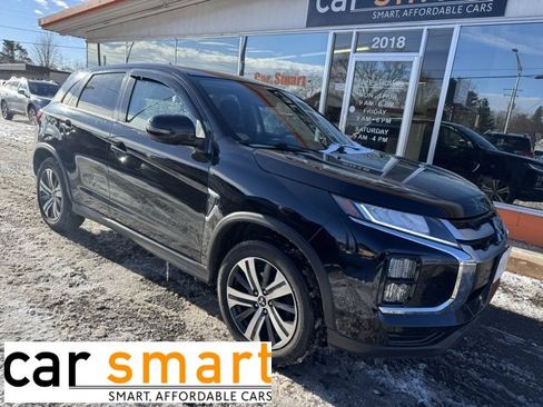 Used 2021 Mitsubishi Outlander Sport SE image 1
