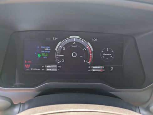 Certified 2025 Toyota Tundra Limited w/ Power Package AWD/4WD image 22
