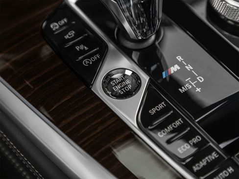 Used 2022 BMW X7 M50i w/ Dynamic Handling Package AWD/4WD image 53
