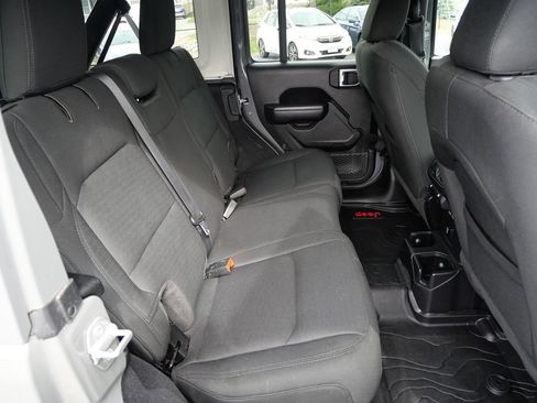 Used 2021 Jeep Wrangler Unlimited Sport AWD/4WD image 27