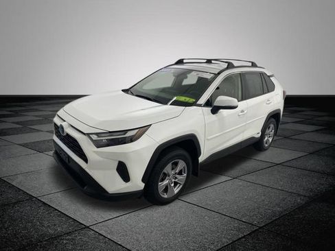 Certified 2023 Toyota RAV4 XLE w/ XLE Grade Weather Package AWD/4WD image 3