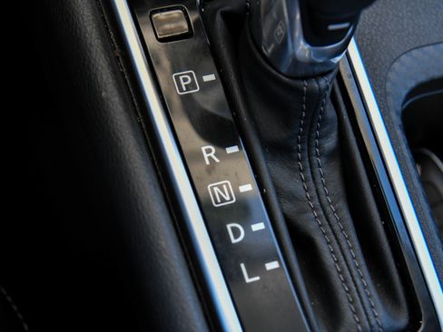 Used 2024 Nissan Sentra SV FWD image 23