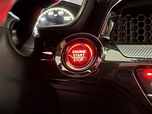 Used 2025 Honda CR-V EX-L image 32