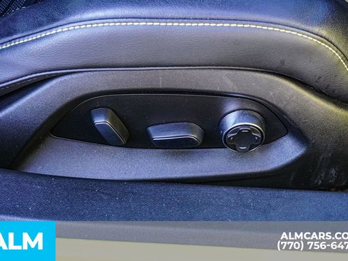 Used 2022 Chevrolet Corvette Stingray w/ Z51 Performance Package image 26