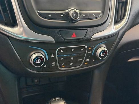 Certified 2018 Chevrolet Equinox LT AWD/4WD image 22
