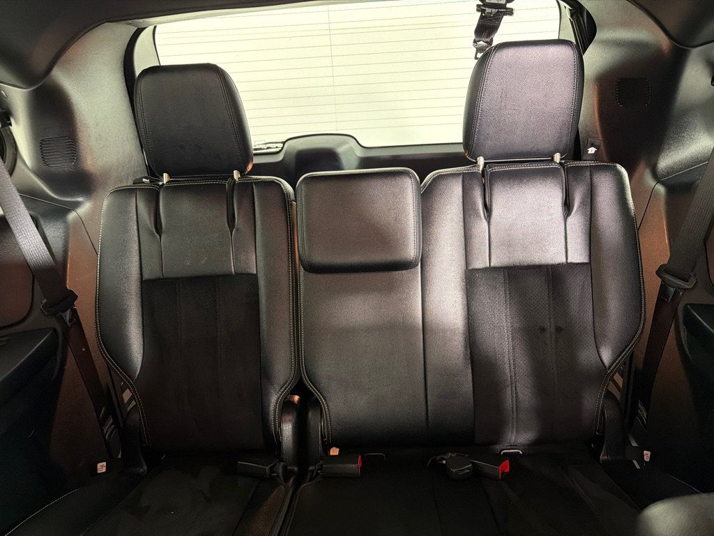 Used 2015 Dodge Grand Caravan SXT FWD image 18