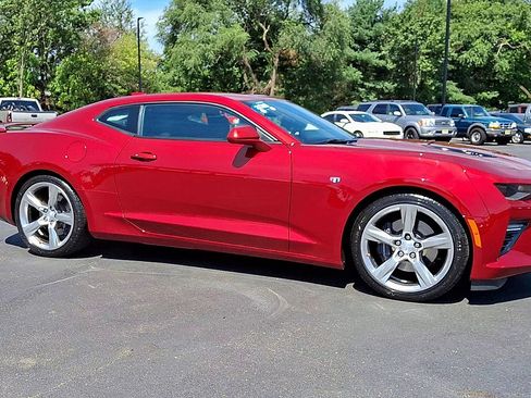 Certified 2018 Chevrolet Camaro SS RWD image 4