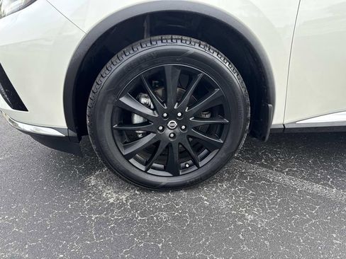 Used 2022 Nissan Murano SL w/ SL Moonroof Package image 10