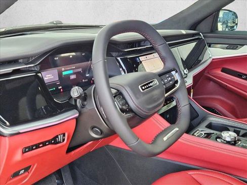 New 2025 Jeep Wagoneer S Launch Edition image 3