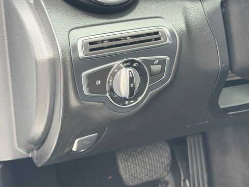 Used 2015 Mercedes-Benz C 300 4MATIC Sedan image 10