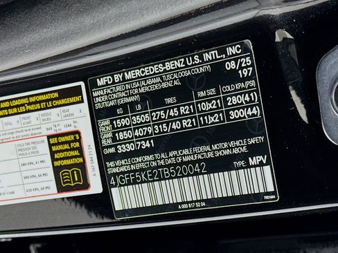 Used 2026 Mercedes-Benz GLS 450 4MATIC image 36