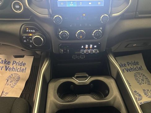 Used 2025 RAM 1500 Big Horn AWD/4WD image 34