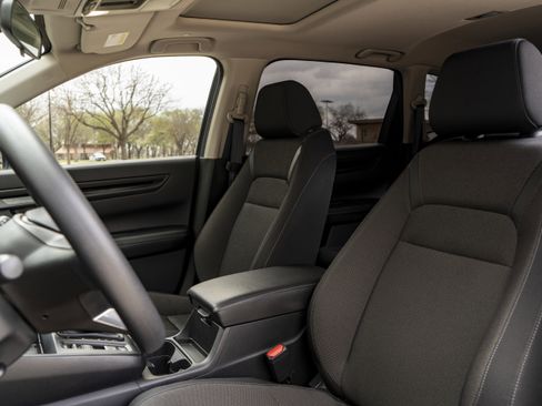 Certified 2025 Honda CR-V EX image 17