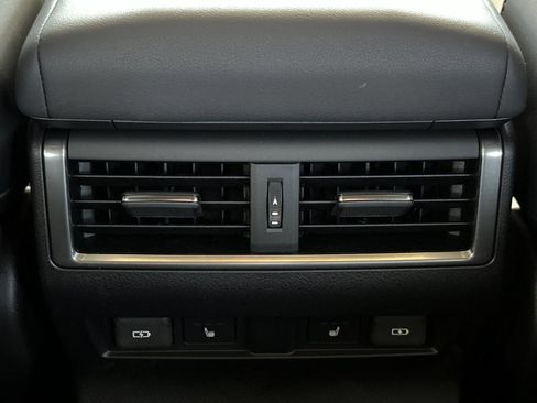 Used 2025 Lexus GX 550 w/ Accessory Package (CT) AWD/4WD image 13