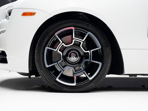 Used 2020 Rolls-Royce Wraith image 20