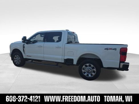 Used 2023 Ford F350 Lariat w/ Lariat Ultimate Package AWD/4WD image 4