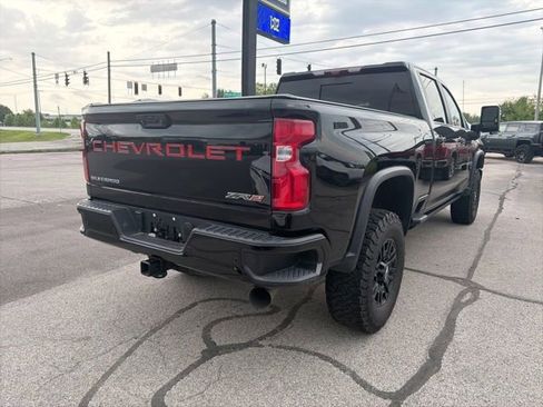 Used 2024 Chevrolet Silverado 2500 ZR2 w/ Technology Package AWD/4WD image 6