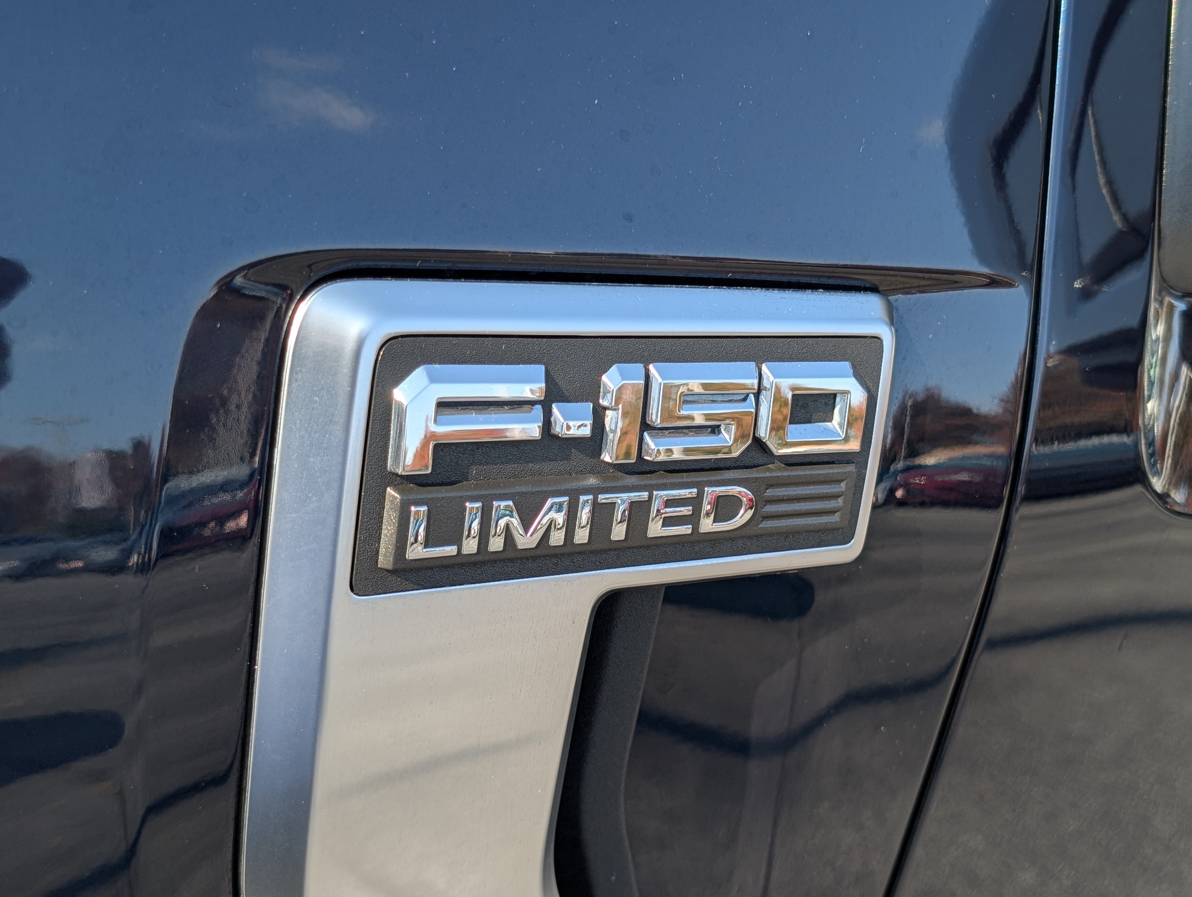 Used 2023 Ford F150 Limited AWD/4WD image 10