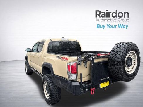 Used 2020 Toyota Tacoma TRD Off-Road w/ TRD Premium Off Road Package image 6