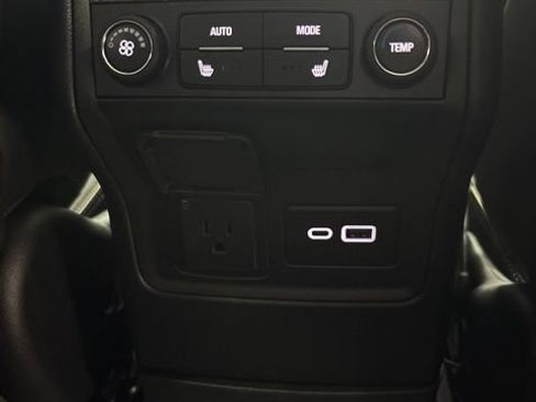 Used 2023 GMC Acadia Denali FWD image 16