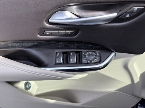 Used 2023 Cadillac XT4 Premium Luxury image 24