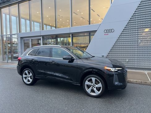 Used 2025 Audi Q5 Premium Plus image 10