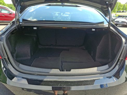 Used 2024 Chevrolet Malibu LT FWD image 29